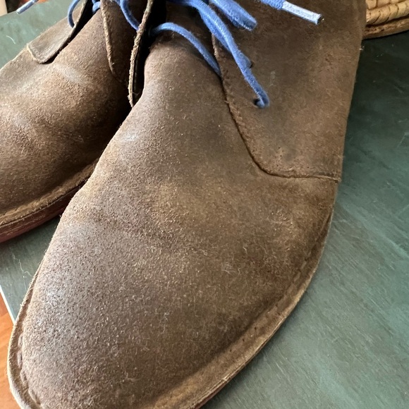 Cole Haan men’s 10 brown suede Chelsea short boot. - Picture 6 of 13